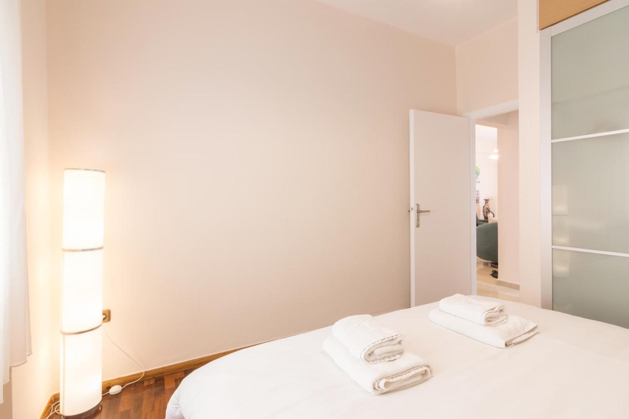 Three Bedrooms Apt In Kallithea Αθήνα Εξωτερικό φωτογραφία