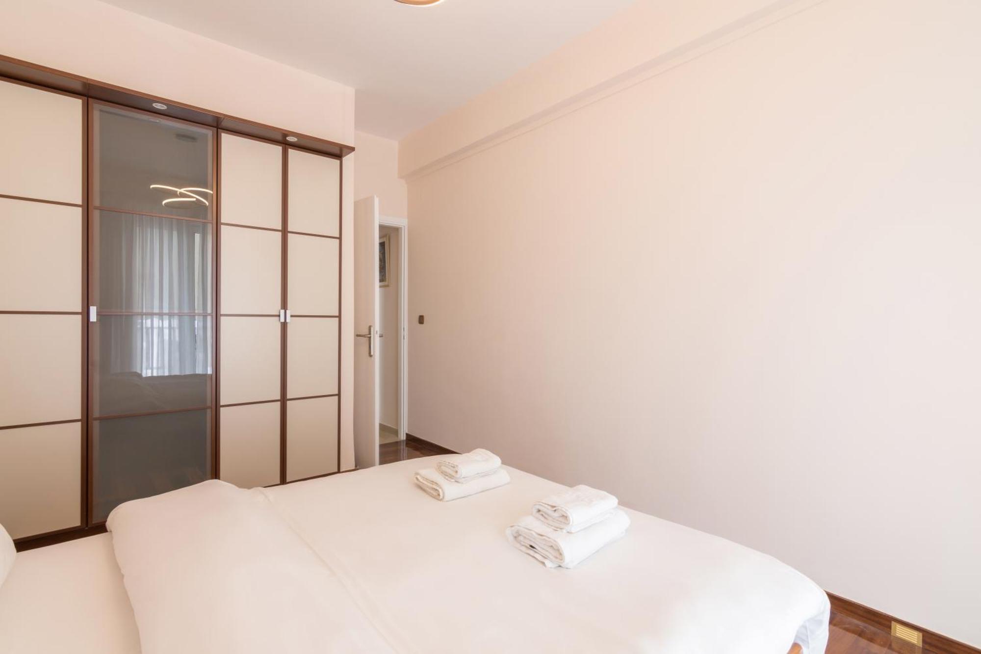 Three Bedrooms Apt In Kallithea Αθήνα Εξωτερικό φωτογραφία